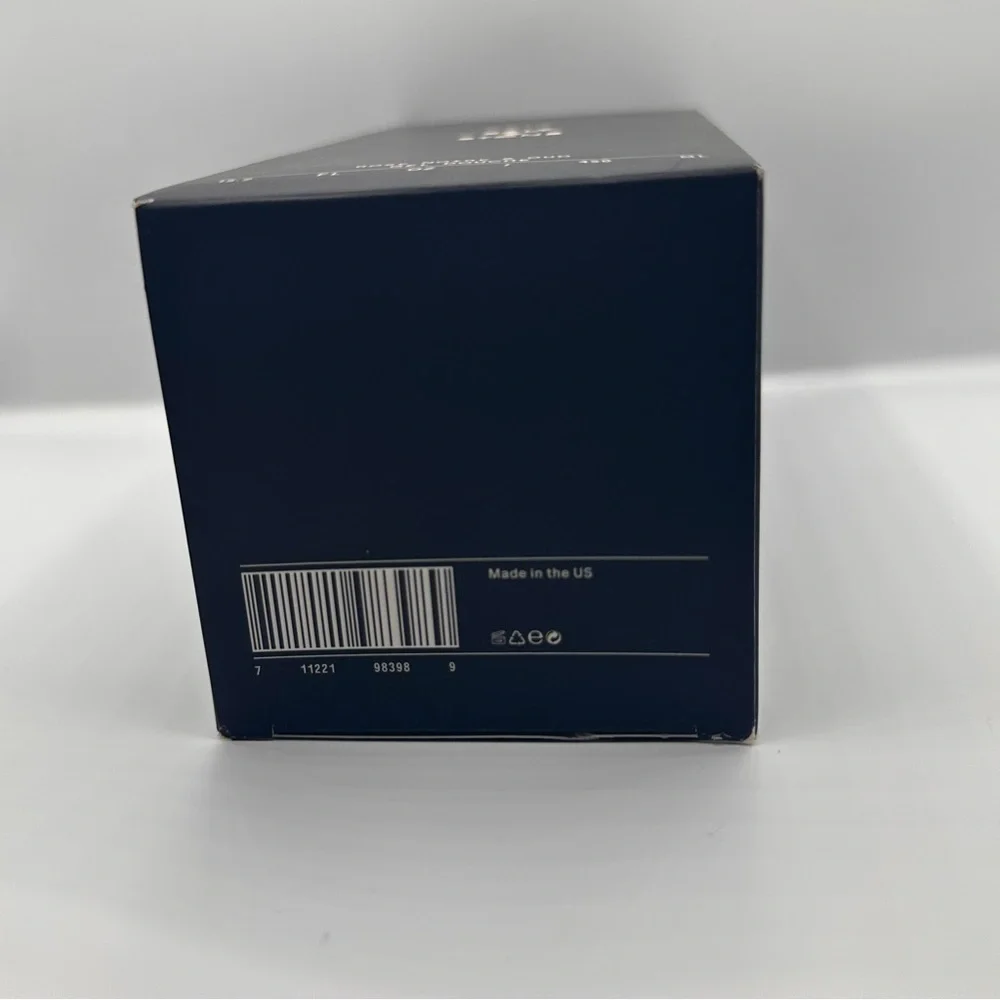 Salt & Stone Black Rose & Oud Body Wash - Picture 5 of 6